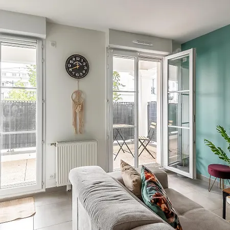 2 Bedroomed Vasco Near Disneyland Paris Apartment