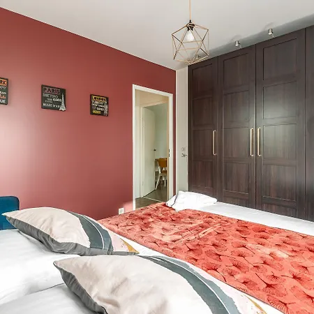 2 Bedroomed Vasco Near Disneyland Paris Apartment
